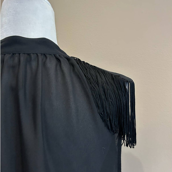 BCBG Eneration Black Fringe Sleeveless Top with Keyhole Detail, Size M - Picture 6 of 9